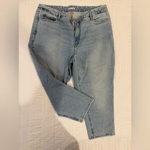 Good America Girlfriend Petite Jeans